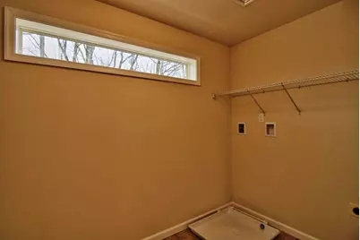  411 Pierce Lane, East Stroudsburg, PA 18301 - Photo 5