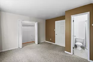 161 Fawnwood Dr, Greentown, PA 18426 - Photo 21