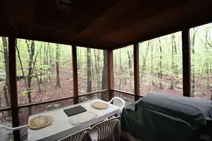 158 Saunders Dr, Bushkill, PA 18324 - Photo 9