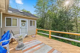 115 Blackfoot Ln, Tobyhanna, PA 18466 - Photo 9