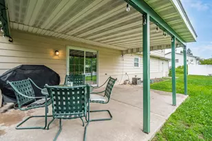 2846 Vista Dr, Coplay, PA 18037 - Photo 15