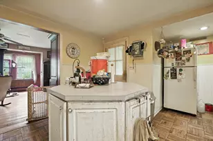 300 Rt 590, Greeley, PA 18425 - Photo 17