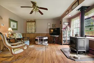 300 Rt 590, Greeley, PA 18425 - Photo 9