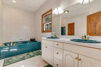  257 Eastshore Drive, East Stroudsburg, PA 18301 - Photo 33