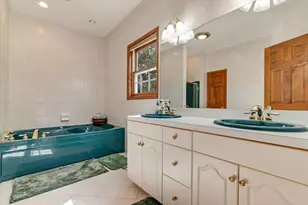 257 Eastshore Dr, East Stroudsburg, PA 18301 - Photo 33