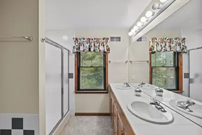  105 Waygood Way, Pocono Pines, PA 18350 - Photo 27