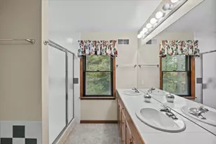 105 Waygood Wy, Pocono Pines, PA 18350 - Photo 27