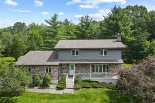 127 Stoneleigh Dr, East Stroudsburg, PA 18301 - Photo 1