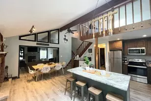 2133 Wild Laurel Dr, Long Pond, PA 18334 - Photo 9