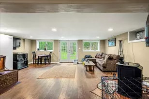 1079 Marshalls Creek Rd, East Stroudsburg, PA 18302 - Photo 15