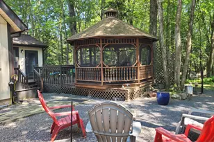 2048 Beaver Run Rd, Pocono Lake, PA 18347 - Photo 25