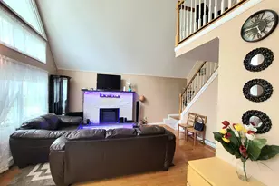 1025 Cricket Ln, Long Pond, PA 18334 - Photo 13