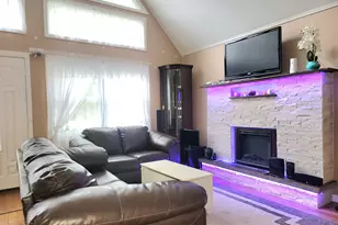 1025 Cricket Ln, Long Pond, PA 18334 - Photo 11