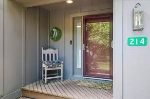 214 Snow Ridge Cir, Lake Harmony, PA 18624 - Photo 5