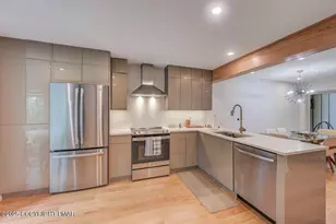 513 Rondaxe Ln, Long Pond, PA 18334 - Photo 7