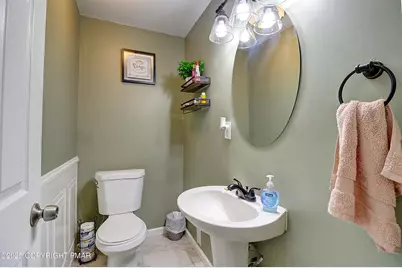  103 Malory Court, Blakeslee, PA 18610 - Photo 15