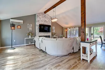  103 Malory Court, Blakeslee, PA 18610 - Photo 5