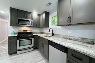 182 State St, East Stroudsburg, PA 18301 - Photo 11