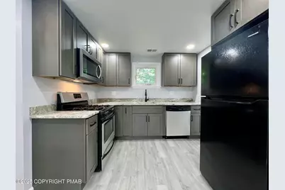  182 State Street, East Stroudsburg, PA 18301 - Photo 9