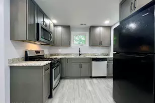 182 State St, East Stroudsburg, PA 18301 - Photo 9