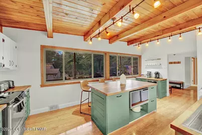  72 Forest Drive, Lake Harmony, PA 18624 - Photo 7