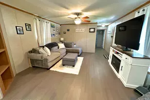 187 Creekside Manor Dr, Lehighton, PA 18235 - Photo 3