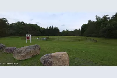  403 Rolling Hills Dr 403, Tobyhanna, PA 18466 - Photo 7