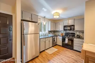 171 Upper Village Way, Tannersville, PA 18372 - Photo 3