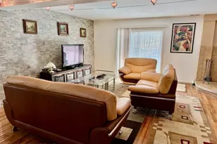 3224 Lakeview Dr, Henryville, PA 18332 - Photo 5