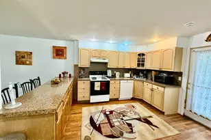 3224 Lakeview Dr, Henryville, PA 18332 - Photo 9