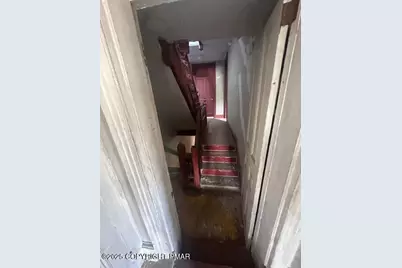  622 Mahantongo St, Street, Pottsville, PA 17901 - Photo 7