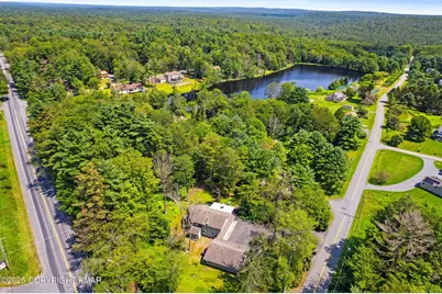  336 Sir Bradford Road, Pocono Lake, PA 18347 - Photo 3
