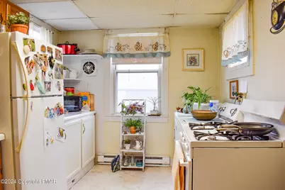  317 Berwick Street, White Haven, PA 18661 - Photo 3