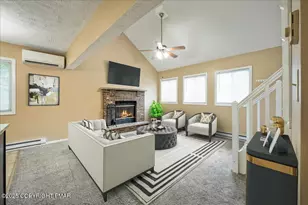 461 Somerset Dr, East Stroudsburg, PA 18301 - Photo 9