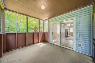 461 Somerset Dr, East Stroudsburg, PA 18301 - Photo 19