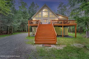 238 King Arthur Rd, Blakeslee, PA 18610 - Photo 1