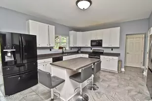 387 Shawnee Valley Dr, East Stroudsburg, PA 18302 - Photo 15