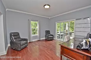 387 Shawnee Valley Dr, East Stroudsburg, PA 18302 - Photo 9