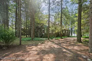 5202 Woodland Ave, Pocono Pines, PA 18350 - Photo 5