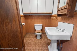 5202 Woodland Ave, Pocono Pines, PA 18350 - Photo 39