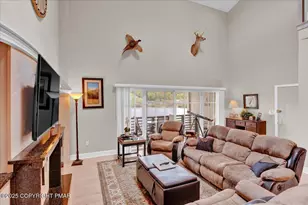 320 Hummingbird Way, Lake Harmony, PA 18624 - Photo 5