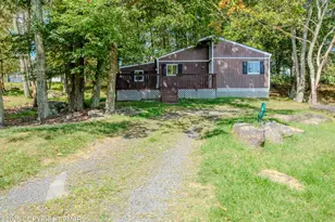 4774 Pine Ridge Dr W Dr, Bushkill, PA 18324 - Photo 11