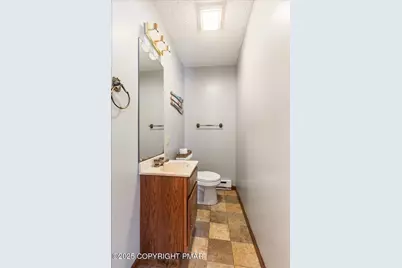  336 W Lake Valley Drive, Hazleton, PA 18202 - Photo 23