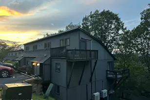 217 Cross Country Ln, Tannersville, PA 18372 - Photo 1