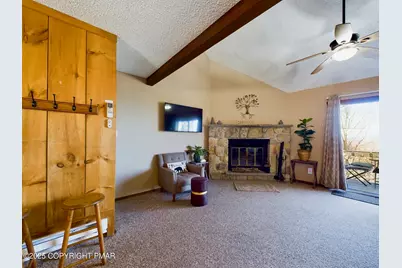  217 Cross Country Lane, Tannersville, PA 18372 - Photo 15