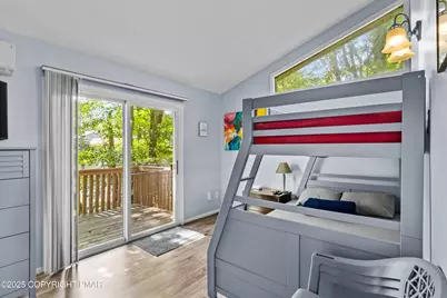  230 Greenbriar Circle, Tobyhanna, PA 18466 - Photo 15