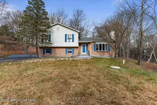 558 Clearview Dr, Long Pond, PA 18334 - Photo 1