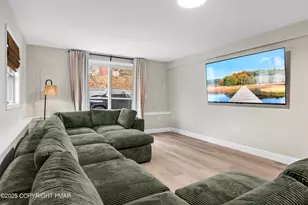 558 Clearview Dr, Long Pond, PA 18334 - Photo 9