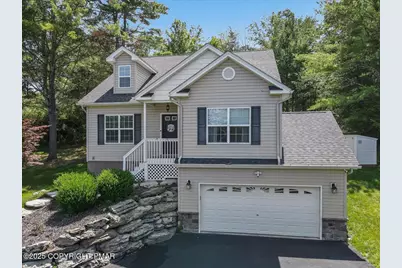  401 Pierce Lane # 103, East Stroudsburg, PA 18301 - Photo 5