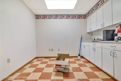  371 E Brown Street, East Stroudsburg, PA 18301 - Photo 29